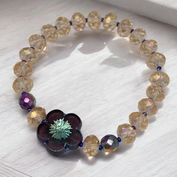 Jewelry - PURPLE PINK BEAD FLORAL BRACELET